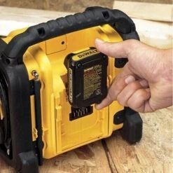 DeWalt DCR020 10.8-18V Li-Ion Accu Bouwradio - DAB+ - Werkt Op Netstroom & Accu - DCR020-QW -Dewalt 26effeb83812e6f7b24e2a93fd562ab7